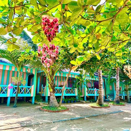 Hotel Simone Rabbit Island Kep Exterior foto